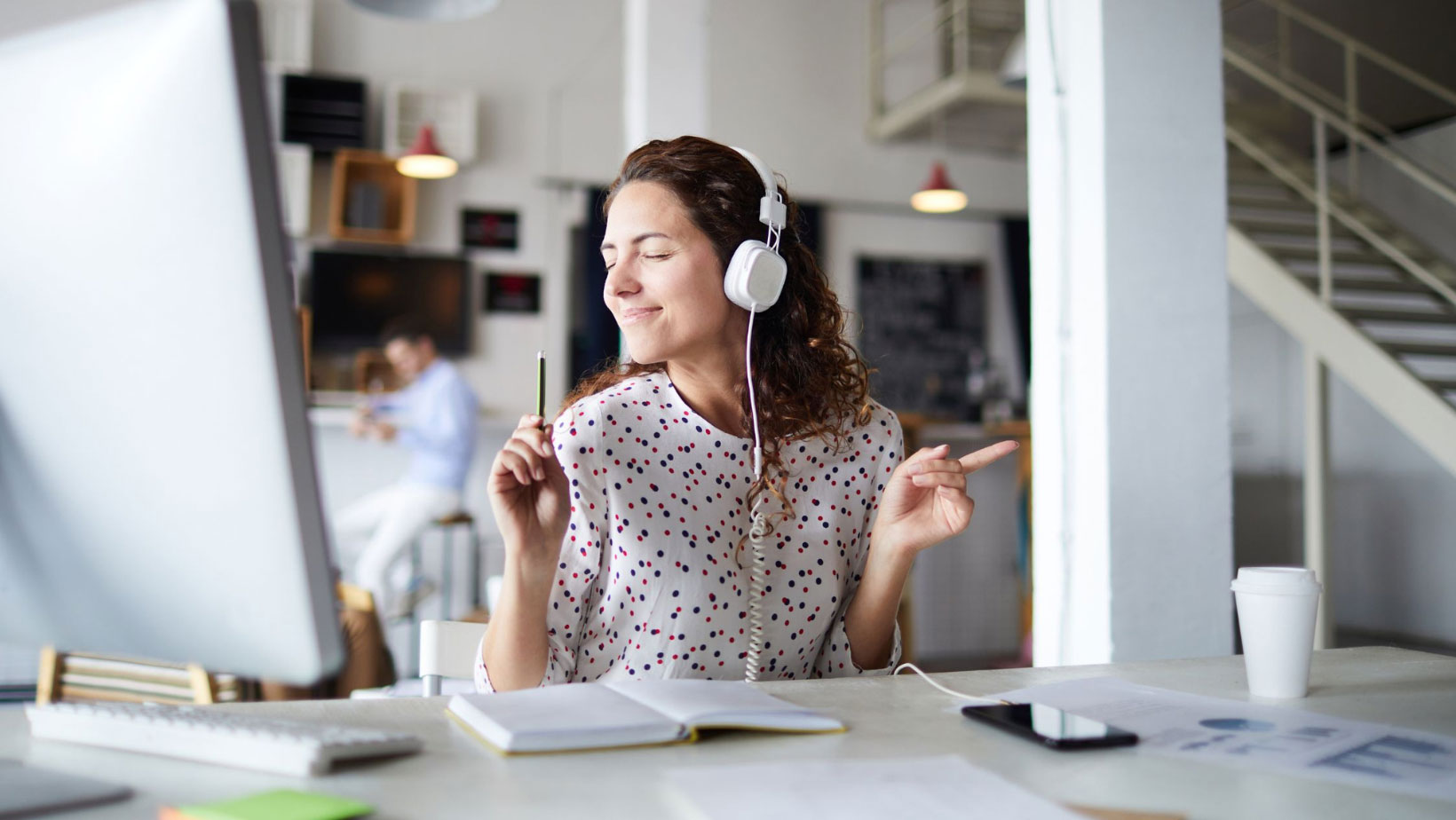 How Music Can Improve Your Work Performance